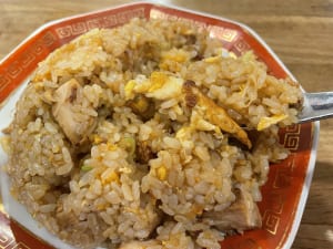 拉麺アイオイのチャーハン